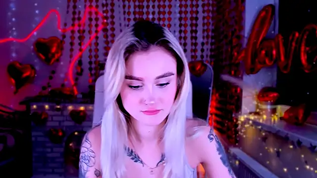  Ravenaa online show from February 19, 1:17 pm