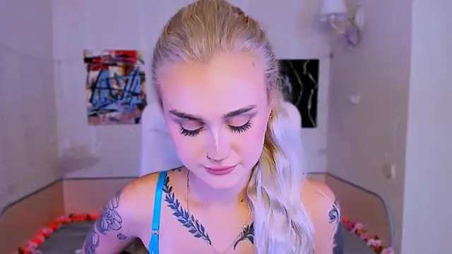  Ravenaa online show from November 9, 8:07 am