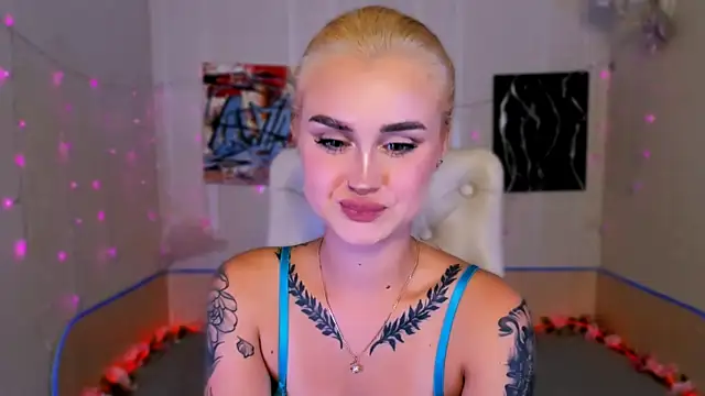  Ravenaa online show from October 19, 3:59 pm