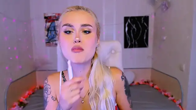  Ravenaa online show from November 1, 3:17 pm