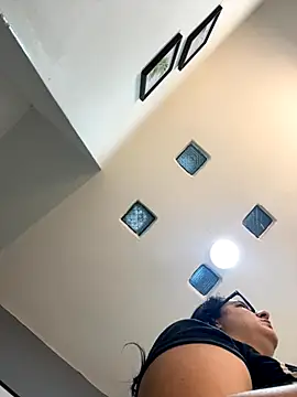 Soe Lara online show from November 19, 11:32 am