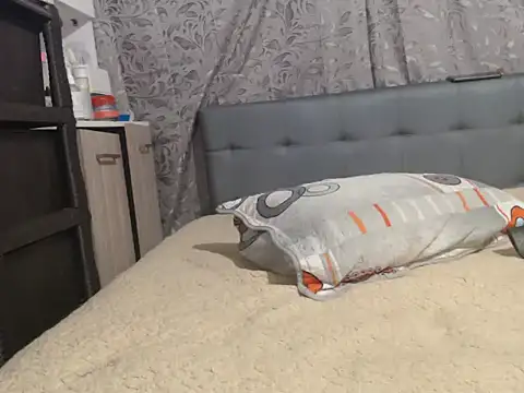 Soe Lara online show from April 13, 11:47 am