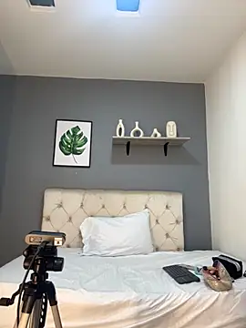 Soe Lara online show from November 18, 10:40 am