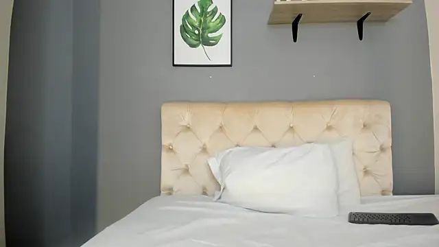 Soe Lara online show from January 12, 2:13 pm