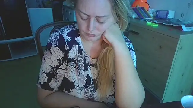 Meliss Official9 online show from October 7, 5:58 pm