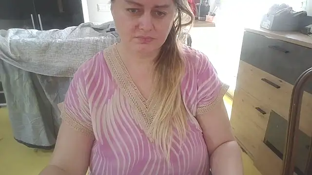 Meliss Official9 online show from February 7, 9:06 am