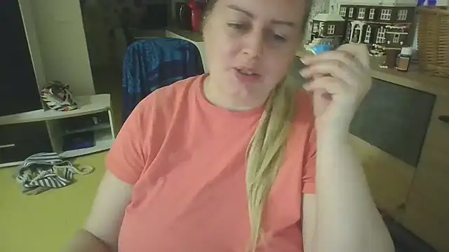 Meliss Official9 online show from May 2, 7:52 pm