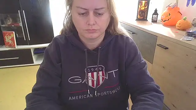 Meliss Official9 online show from October 8, 7:32 am