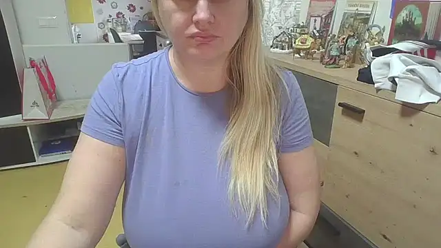 Meliss Official9 online show from December 15, 9:48 am