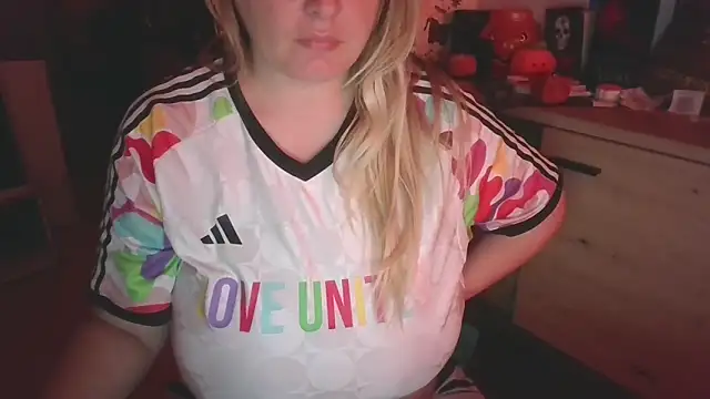 Meliss Official9 online show from October 20, 8:20 pm