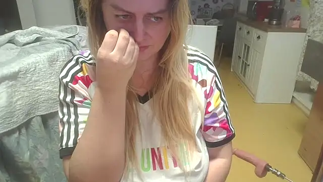 Meliss Official9 online show from February 7, 10:18 pm