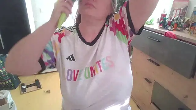 Meliss Official9 online show from January 18, 8:29 am