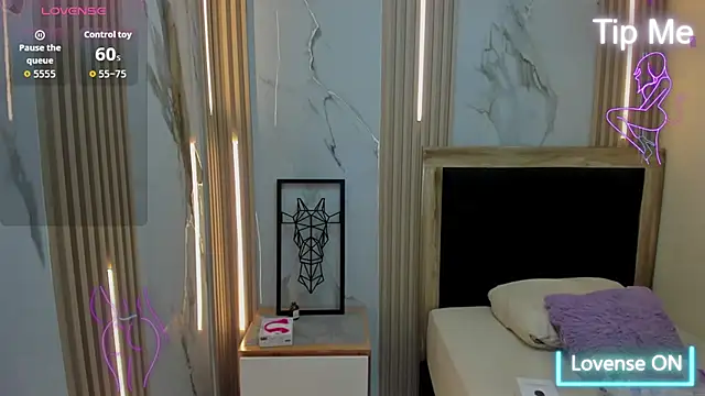 MAGNOLEROY online show from November 15, 12:53 pm