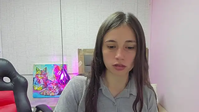 MAGNOLEROY online show from October 20, 1:33 pm
