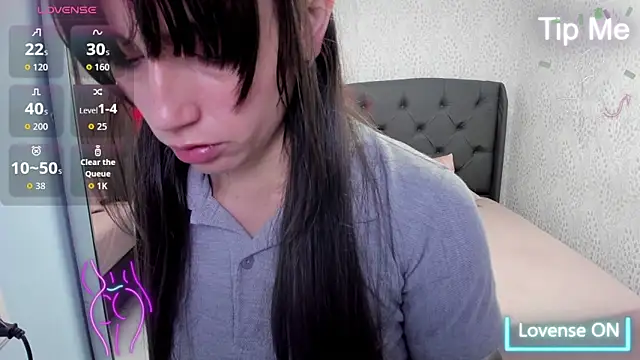 MAGNOLEROY online show from October 29, 12:26 pm