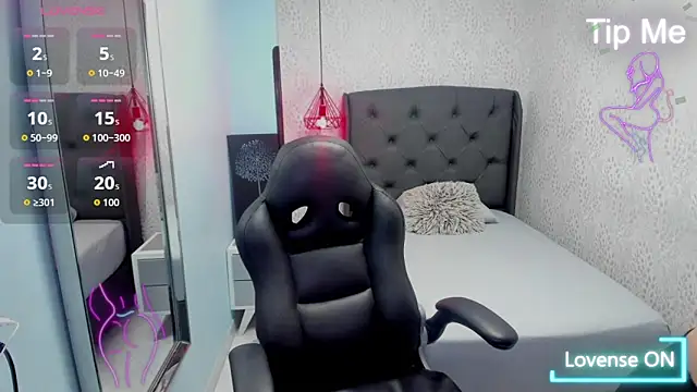 MAGNOLEROY online show from March 7, 1:49 pm