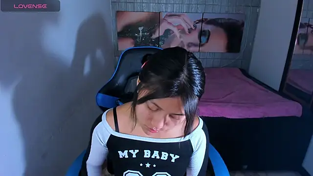 Snapshot of Catalehia_Milk chatting on September 20, 12:10 pm Catalehia Milk online show from September 20, 12:10 pm