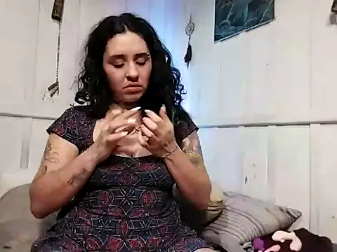 Rosaselvagem online show from December 12, 7:41 am