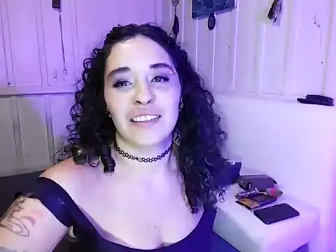 Rosaselvagem online show from December 25, 7:14 am