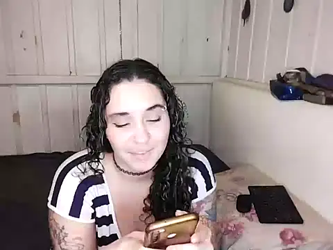 Rosaselvagem online show from January 16, 12:12 am