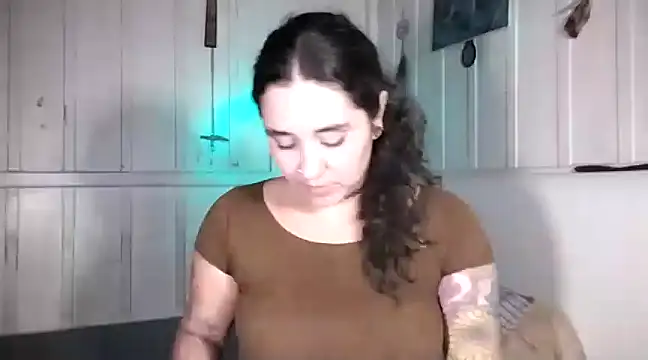 Rosaselvagem online show from December 19, 8:34 pm