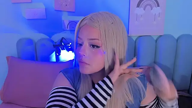 Snapshot of curvy_rousi chatting on November 5, 11:46 am curvy rousi online show from November 5, 11:46 am