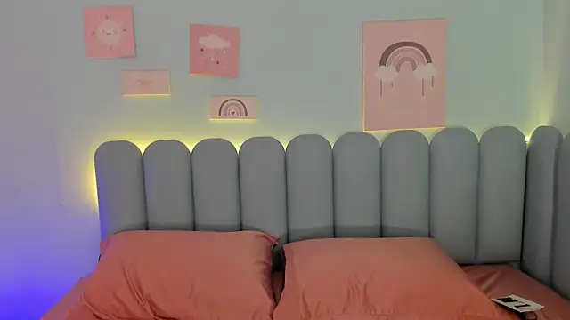 Snapshot of curvy_rousi chatting on November 6, 11:47 am curvy rousi online show from November 6, 11:47 am