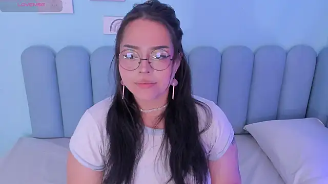 Snapshot of curvy_rousi chatting on November 21, 11:42 am curvy rousi online show from November 21, 11:42 am