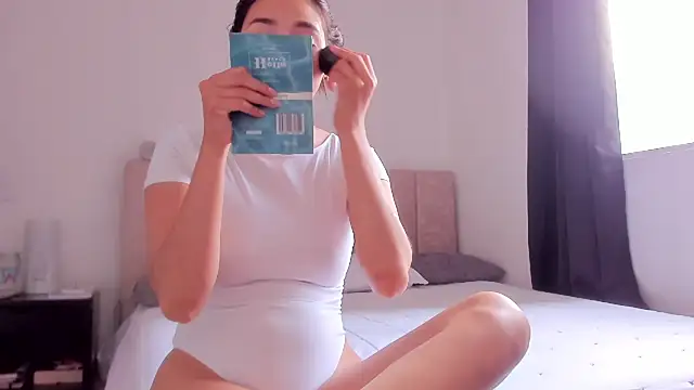 danna davis18 online show from February 7, 7:49 pm