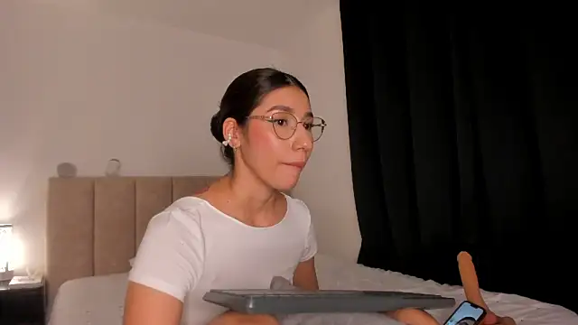 danna davis18 online show from February 7, 10:52 pm