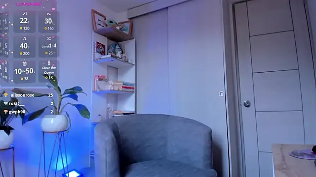 danna davis18 online show from December 2, 7:00 pm