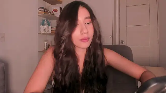 danna davis18 online show from June 24, 7:33 pm