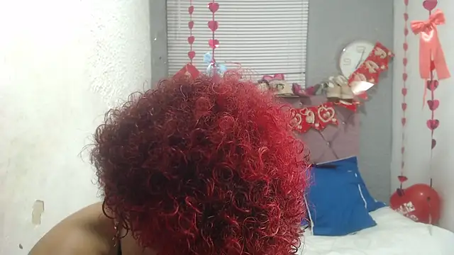Snapshot of vainillaplaypussy chatting on March 21, 3:24 pm vainillaplaypussy online show from March 21, 3:24 pm