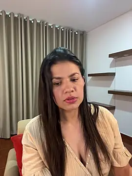 Alice Biel online show from March 20, 10:40 pm