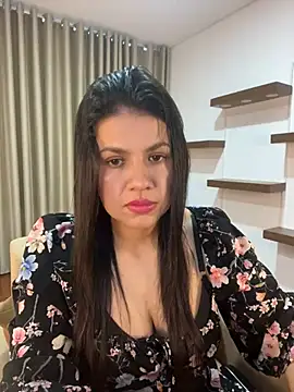 Alice Biel online show from February 7, 10:19 pm