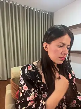 Alice Biel online show from March 13, 10:32 pm