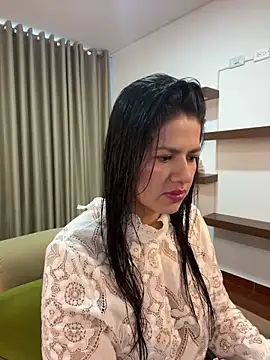 Alice Biel online show from March 2, 1:42 pm