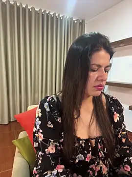 Alice Biel online show from February 28, 10:28 pm