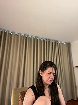 Alice Biel online show from June 21, 1:39 pm