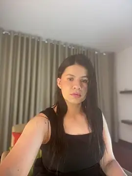 Alice Biel online show from June 12, 1:09 pm