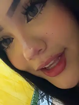 dollsweety online show from September 21, 9:47 am