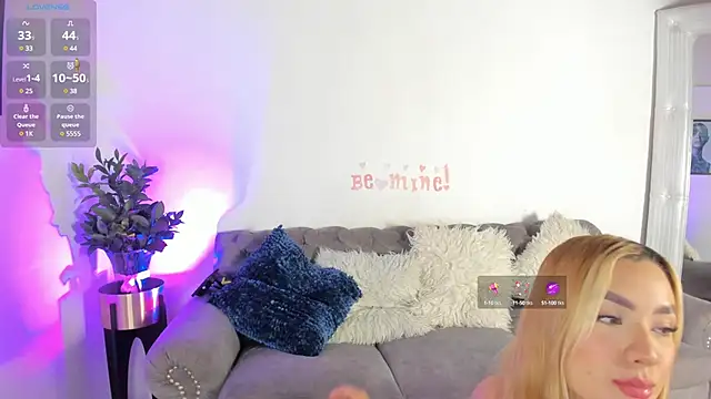 Sofi Vasquez online show from February 17, 11:54 pm