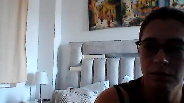 Snapshot of karlabarrera chatting on June 25, 2:11 pm karlabarrera online show from June 25, 2:11 pm