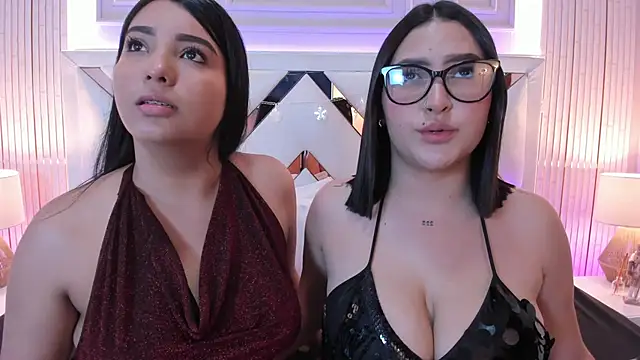 madeleine2112 online show from December 14, 12:39 am