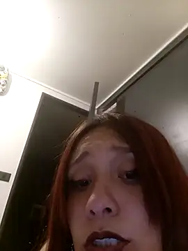 bbferlinaa online show from November 13, 1:53 am