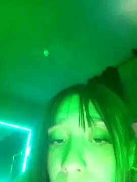 bbferlinaa online show from March 6, 7:42 pm