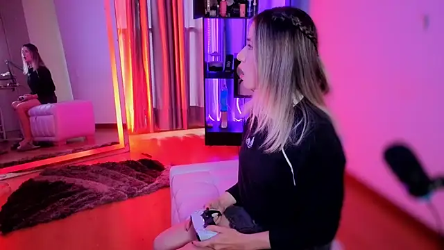 sexfire lalita online show from May 23, 9:58 pm