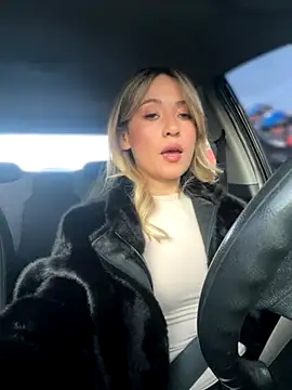 Snapshot of sexfire_lalita chatting on November 10, 10:26 pm sexfire lalita online show from November 10, 10:26 pm