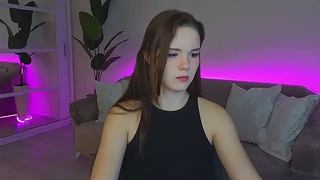 Snapshot of LindaRobertz chatting on October 10, 9:59 pm LindaRobertz online show from October 10, 9:59 pm