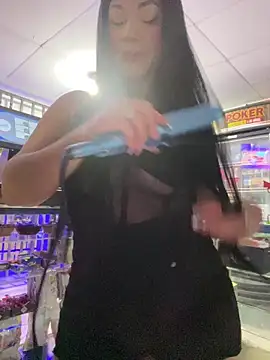 Hot beauty   online show from February 10, 2:21 am